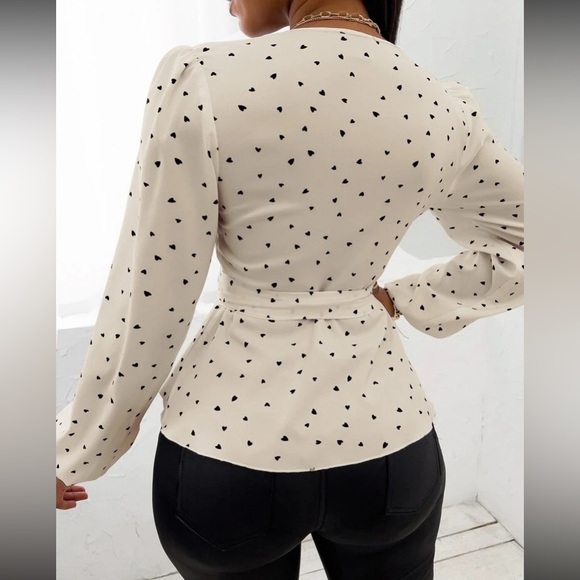 Hearts print belted peplum blouse - Picture 6 of 16